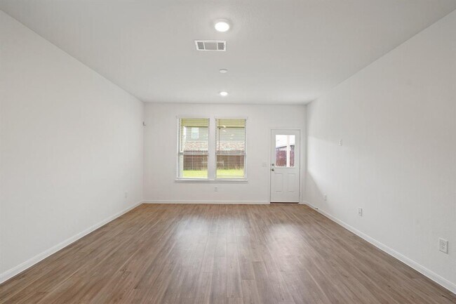 Building Photo - 1312 Grass Bnd Dr