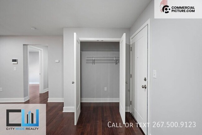 Building Photo - 929 Marlborough St