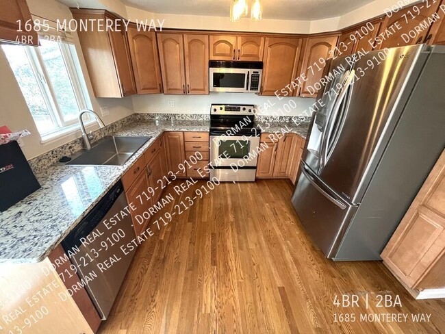 Building Photo - $500 OFF the first month of rent! Beautifu...