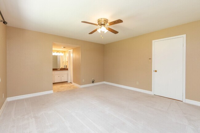 Building Photo - 2623 Longleaf Pines Ln