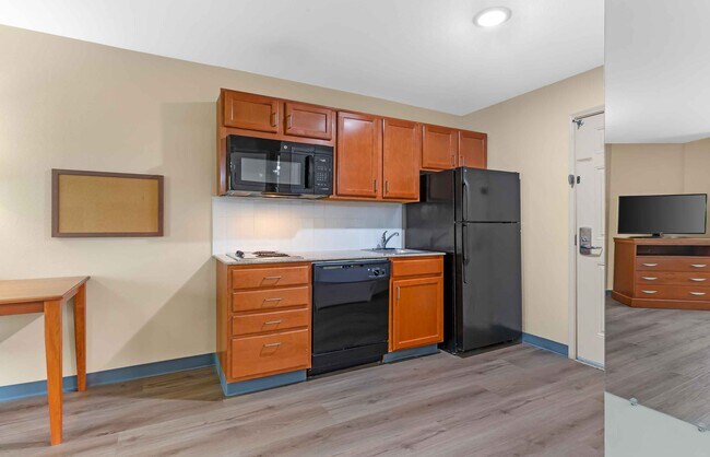 Building Photo - Furnished Studio-Bartlesville - Hwy 75
