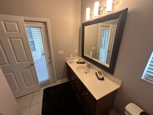 Building Photo - Beautiful 4 Bed 3 Bath Home in Sanford!