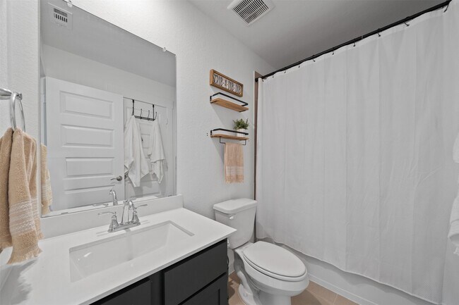Building Photo - 21307 Fresno Brk Cir