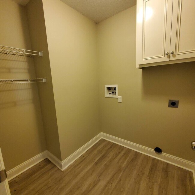Building Photo - 4150 Ginger Trail