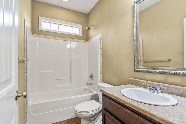 Building Photo - Fields Crossing Home Available Now