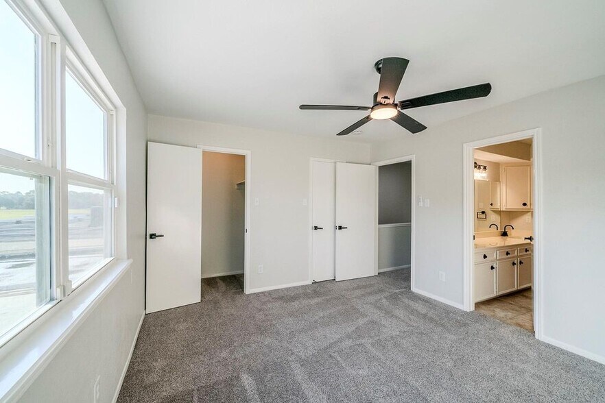 Building Photo - 18209 Vinland Dr