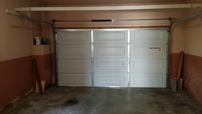 Building Photo - Piedmont Pines charming 3 Bedroom availabl...