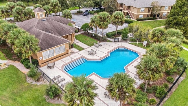 Building Photo - Condo Rental in Zephyrhills