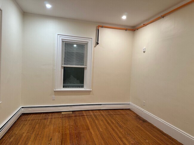 Building Photo - 440 Newtonville Ave
