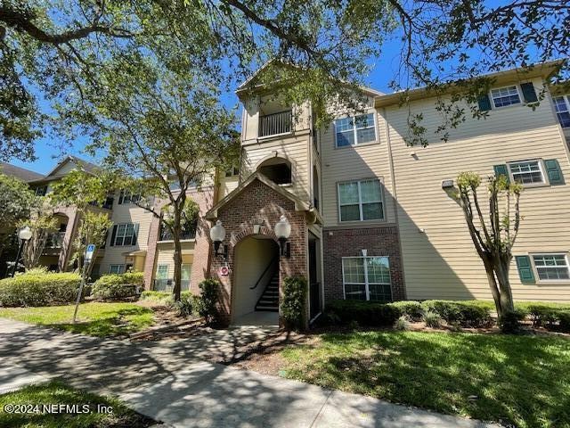 Building Photo - 7800 Point Meadows Dr