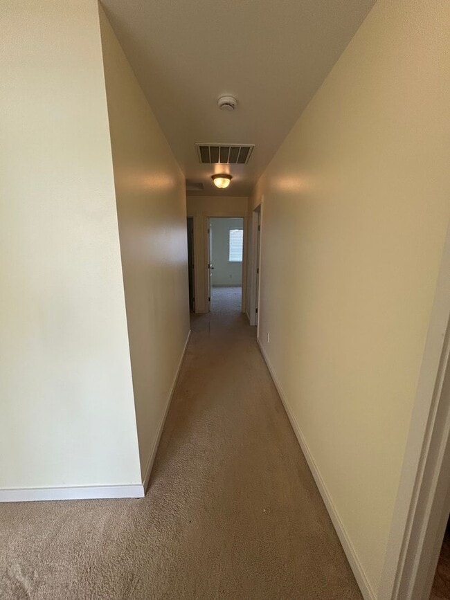 Building Photo - Beautiful Three Bedroom House for Rent in ...