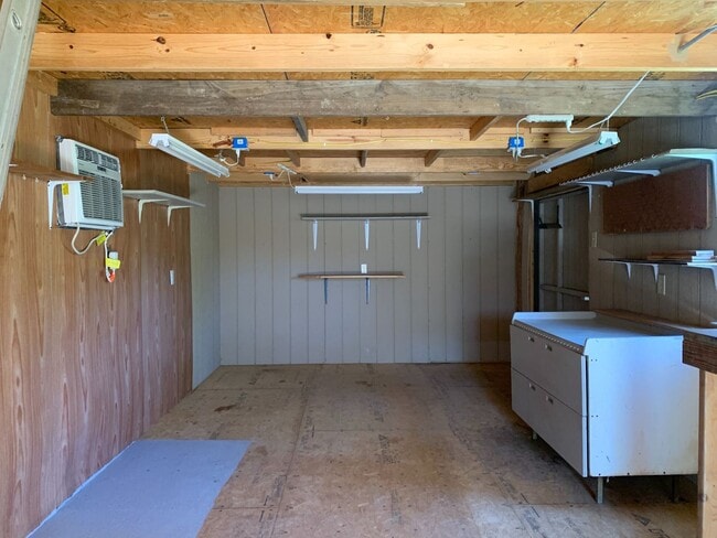 Building Photo - 3 Creekridge Cir