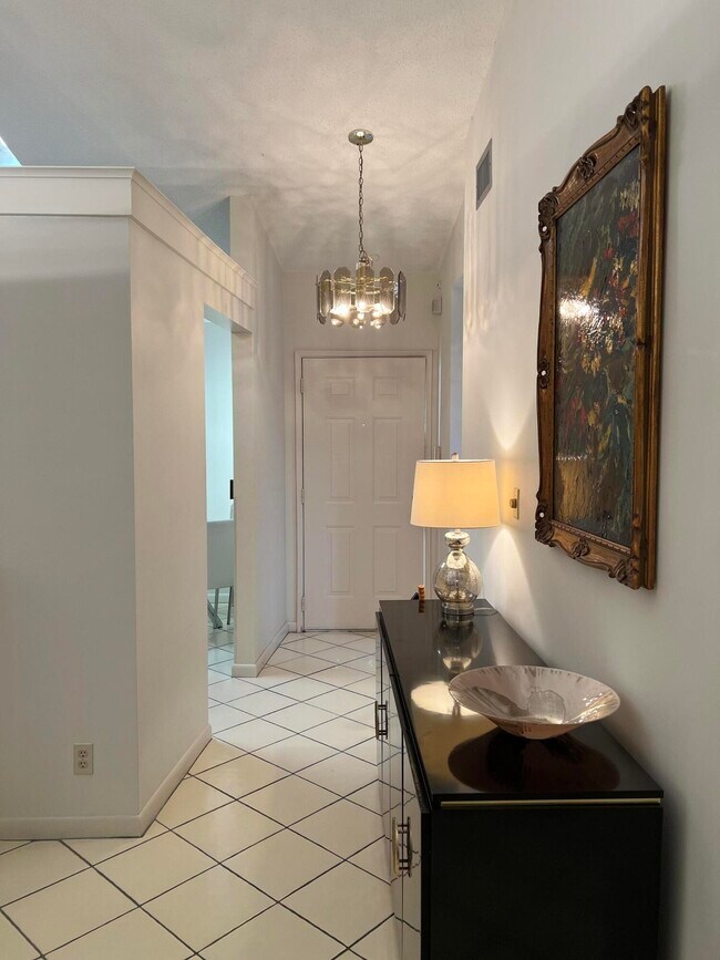 Building Photo - 10555 Garden Palm Ct