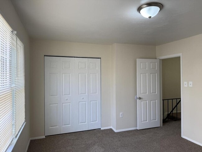 Building Photo - 6621 Stoney Point S