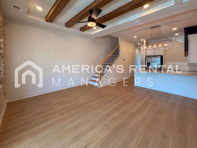 Building Photo - 1108 Windsor Sq