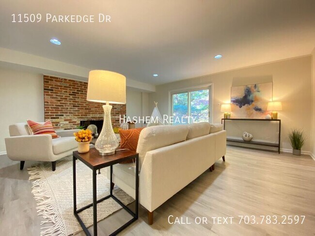 Building Photo - 11509 Parkedge Dr