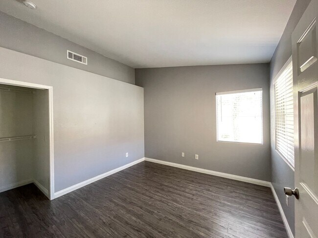 Building Photo - 5151 Briar Patch Way
