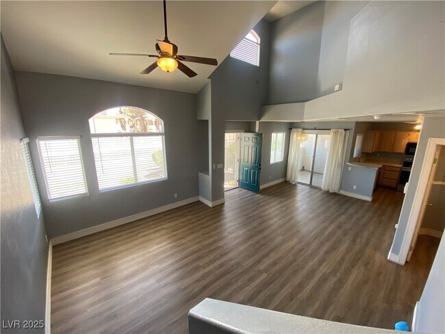 Building Photo - 1028 Allure Dr