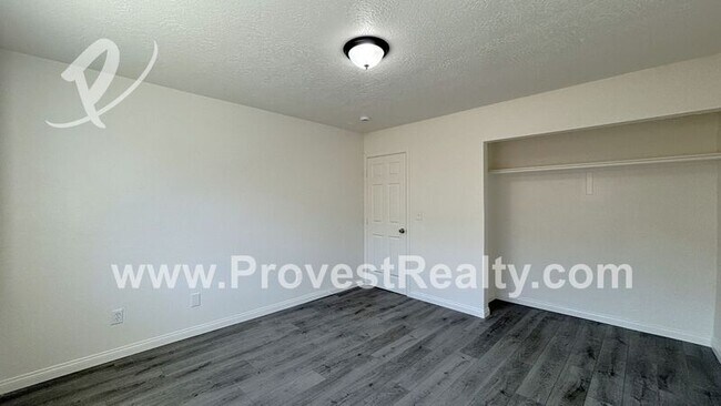 Building Photo - 11800 White Ave