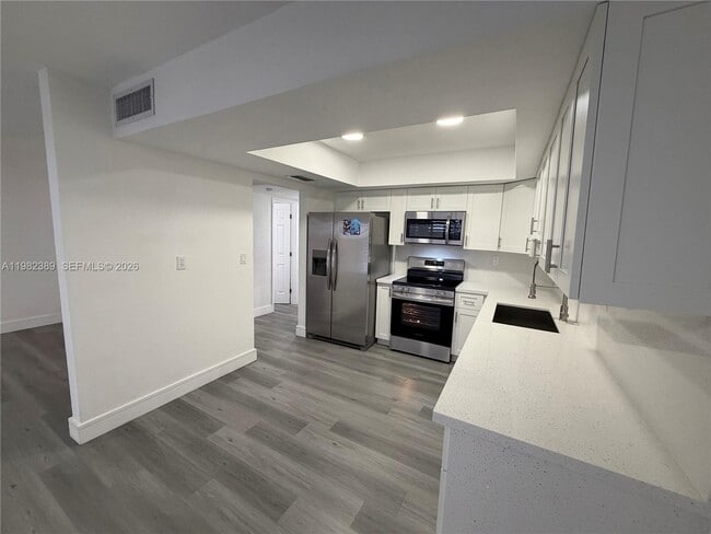 Building Photo - 7155 W 2nd Way