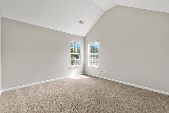 Building Photo - Spacious 4bed/2.5bath Home in Charlotte