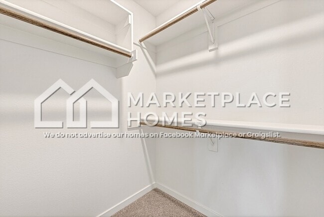 Building Photo - 561 N Goose Xing