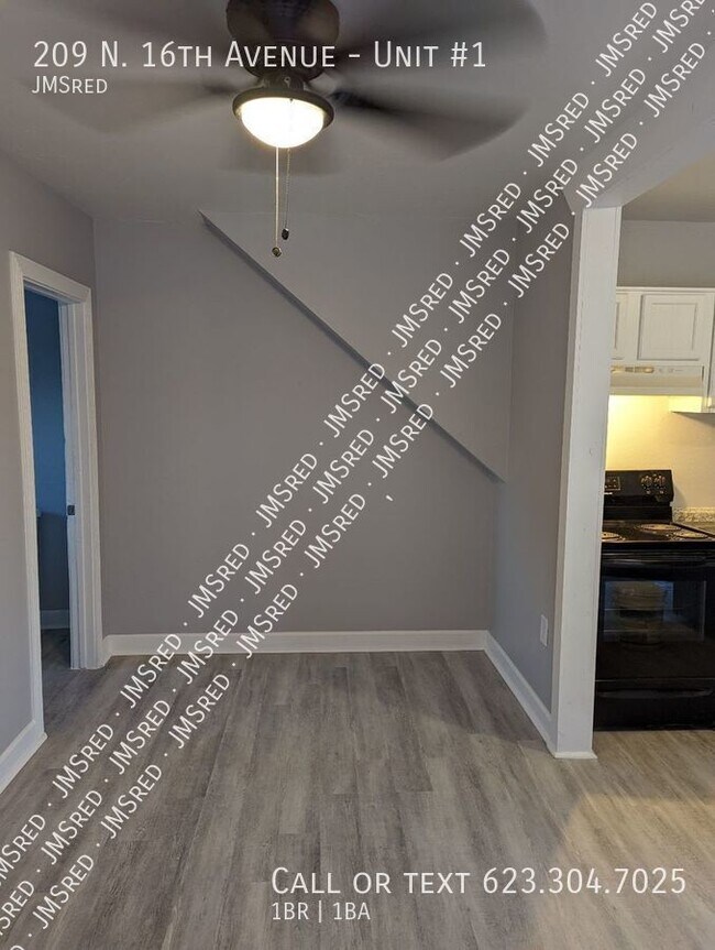 Building Photo - 209 N 16th Ave