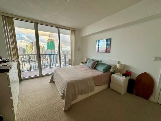 Building Photo - 1750 N Bayshore Dr