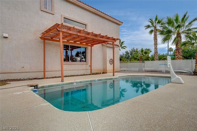 Building Photo - 6586 W Diablo Dr