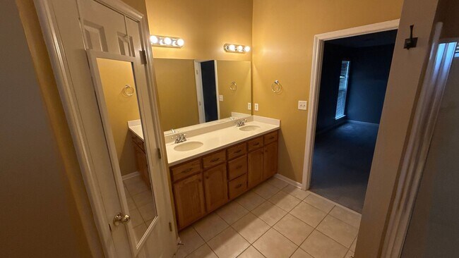Building Photo - 10162 Eveninghill Cv
