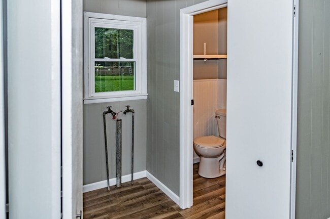 Building Photo - Updated 3 bed/1.5 bath home!