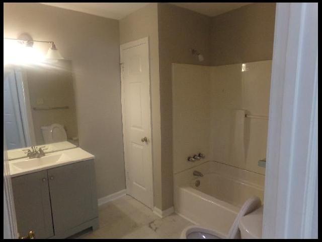 Building Photo - 1813 Sanford Dr