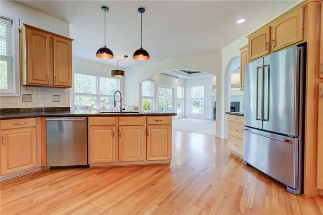 Building Photo - 83 Angels Path