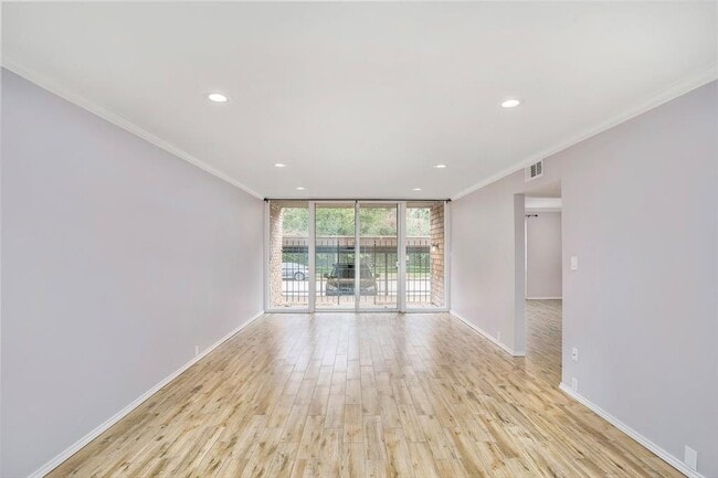 Building Photo - 5353 Institute Ln
