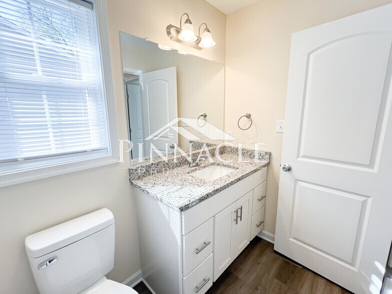 Building Photo - 217 Munford St