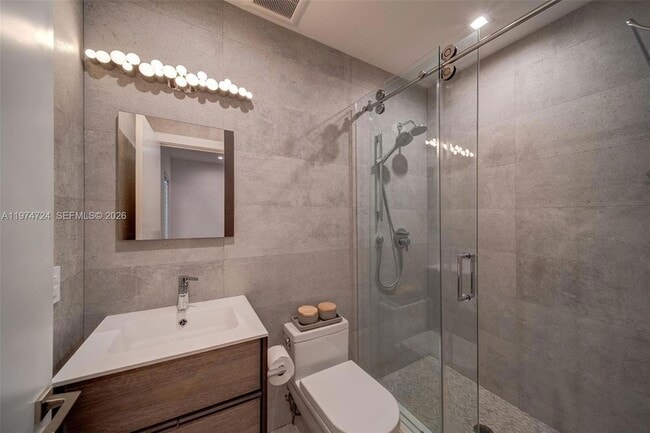 Building Photo - 1117 Alfonso Ave