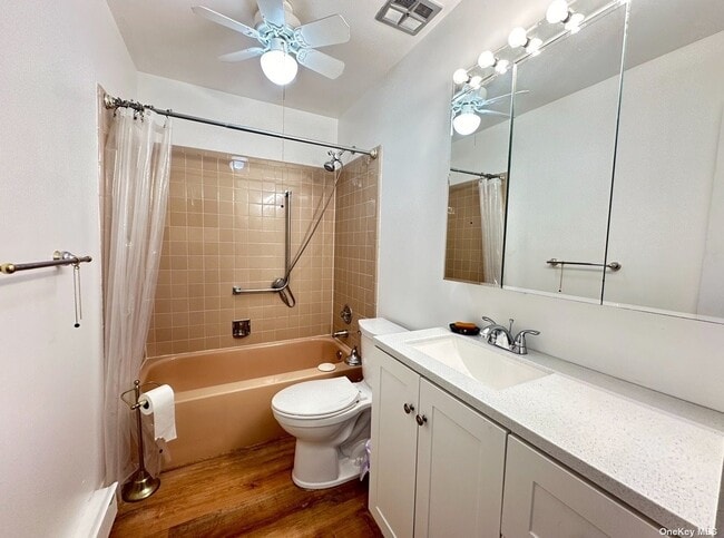 Building Photo - 306 Torquay Ct