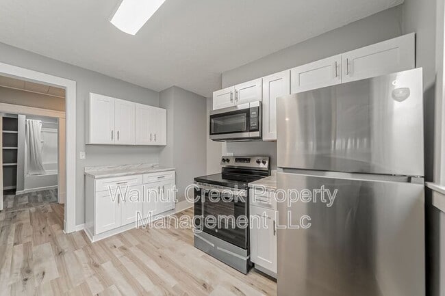 Building Photo - 839 Allison Ave