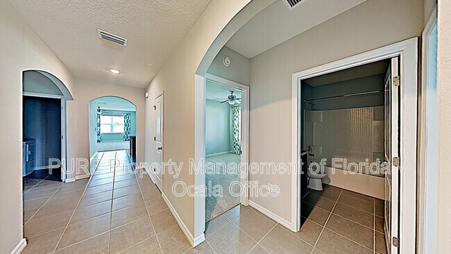 Building Photo - 9730 Pepper Tree Pl