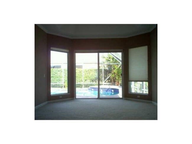 Building Photo - 6740 NW 105th Ln