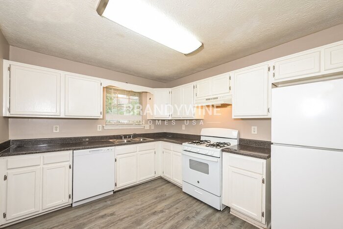 Building Photo - 6575 Smoke Ridge Dr