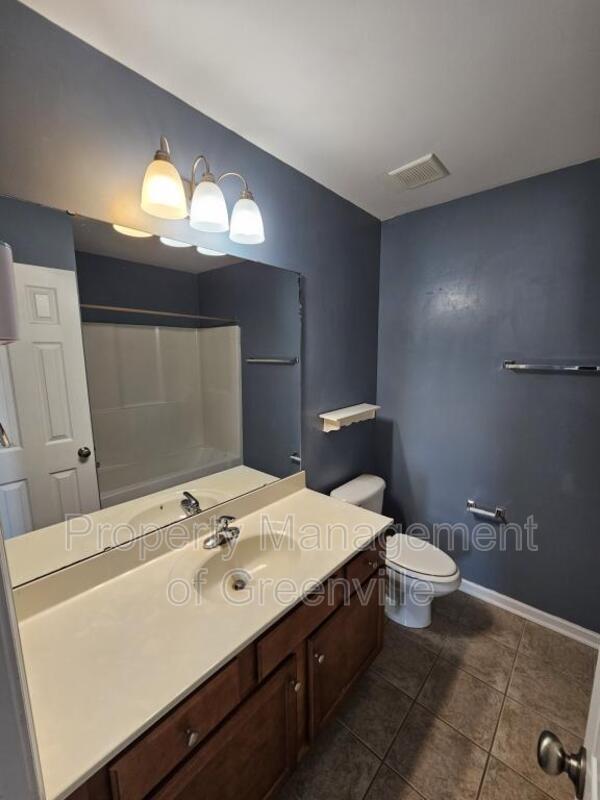 Building Photo - 695 Flintrock Dr