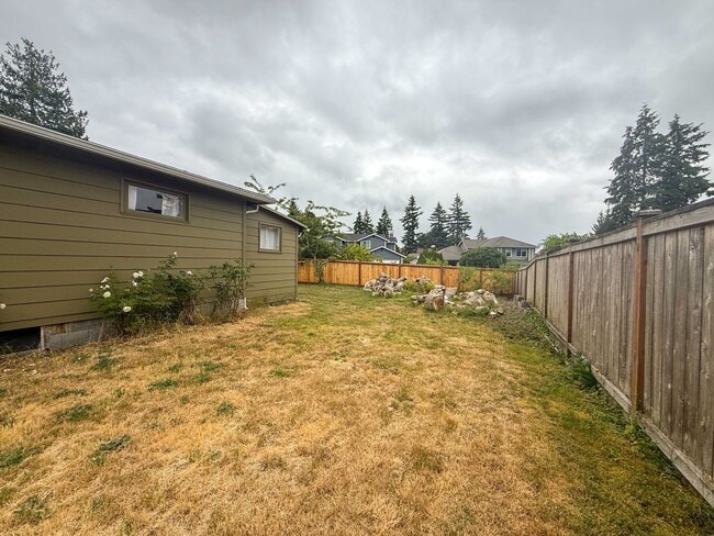 Building Photo - 2bd/1.75ba Lynnwood Home
