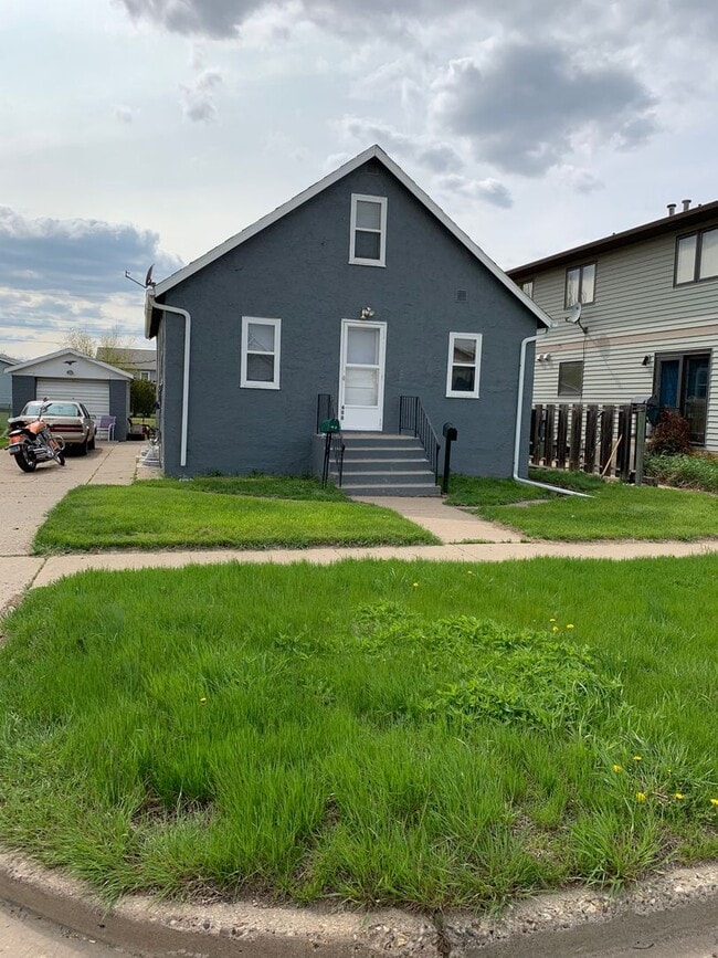 Primary Photo - 406 S 11th St