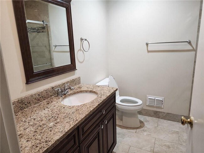 Building Photo - 3572 High Green Dr
