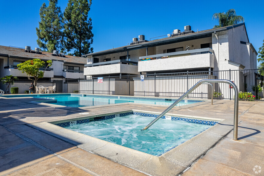 Primary Photo - Park Terrace Apartments