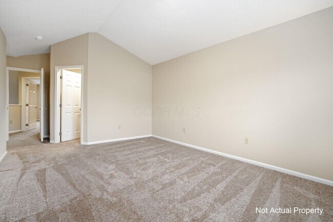 Building Photo - 5002 Stratford Pine Ln