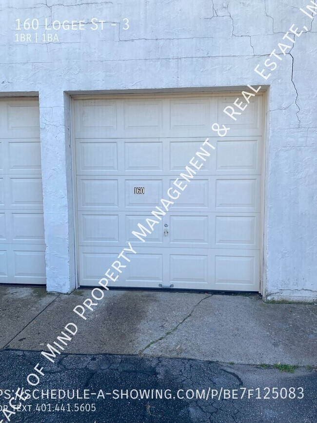 Building Photo - 1 bedroom/1 bath on 2nd floor for $1475 in...