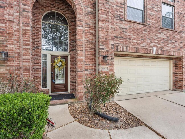 Building Photo - 25553 Oakhurst Forest Dr