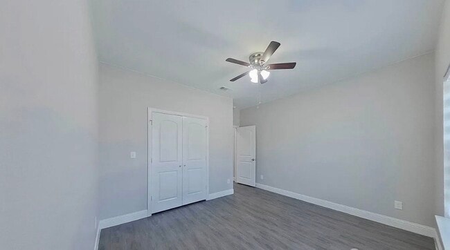 Building Photo - Move-In Ready 4-Bedroom Home with Timeless Appeal